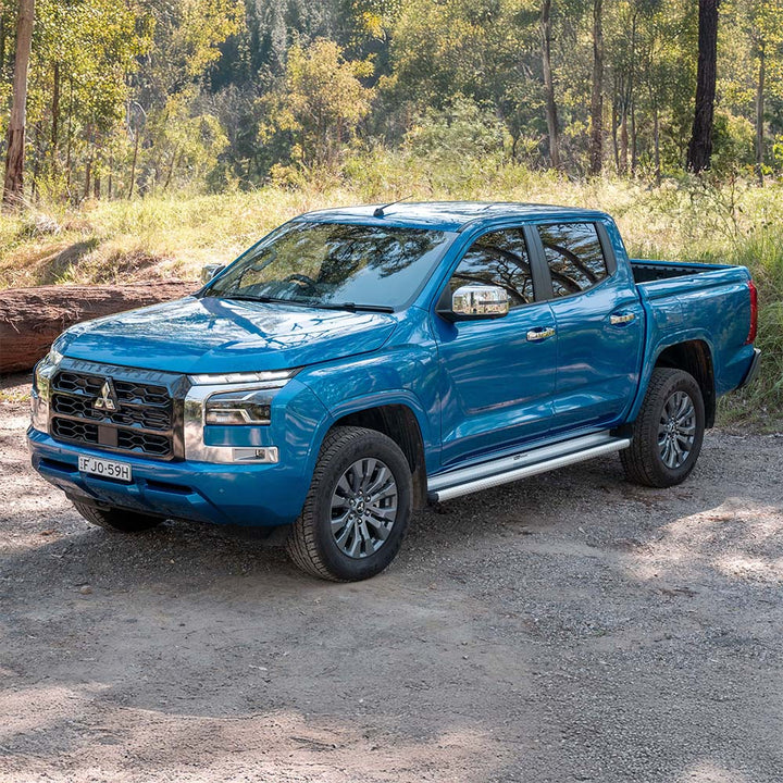 MY24 Mitsubishi Triton Stepboards