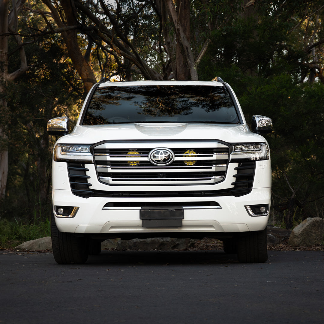 Toyota LandCruiser (LC300) Behind Grille Light Kit